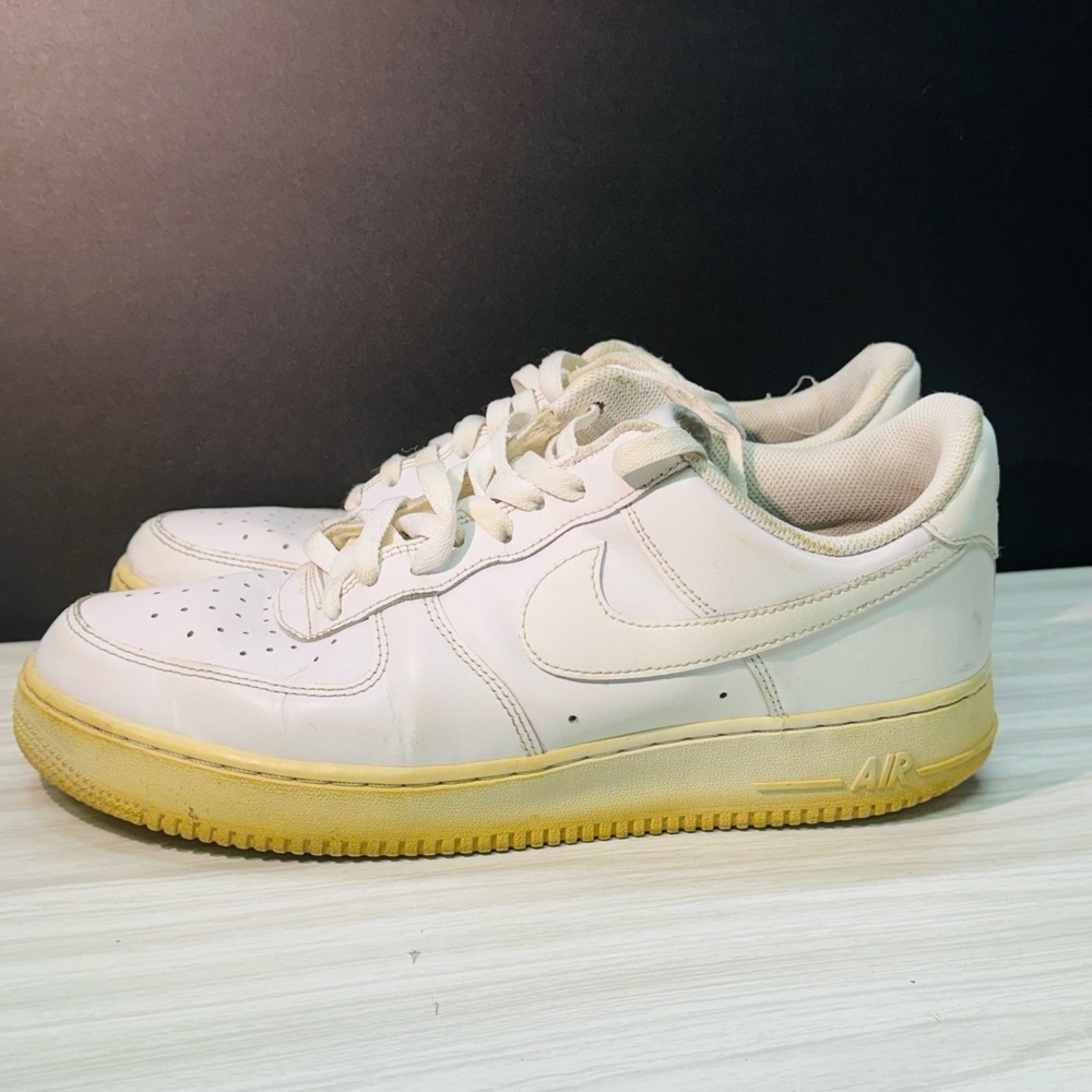 Nike Air Force 1 Low Mens Shoes Size 10.5 Triple White Leather Athletic Sneakers